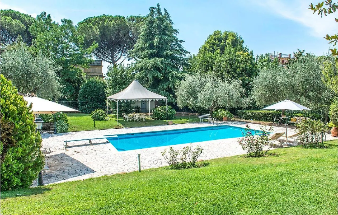 5 Bedroom Stunning Home In Grottaferrata