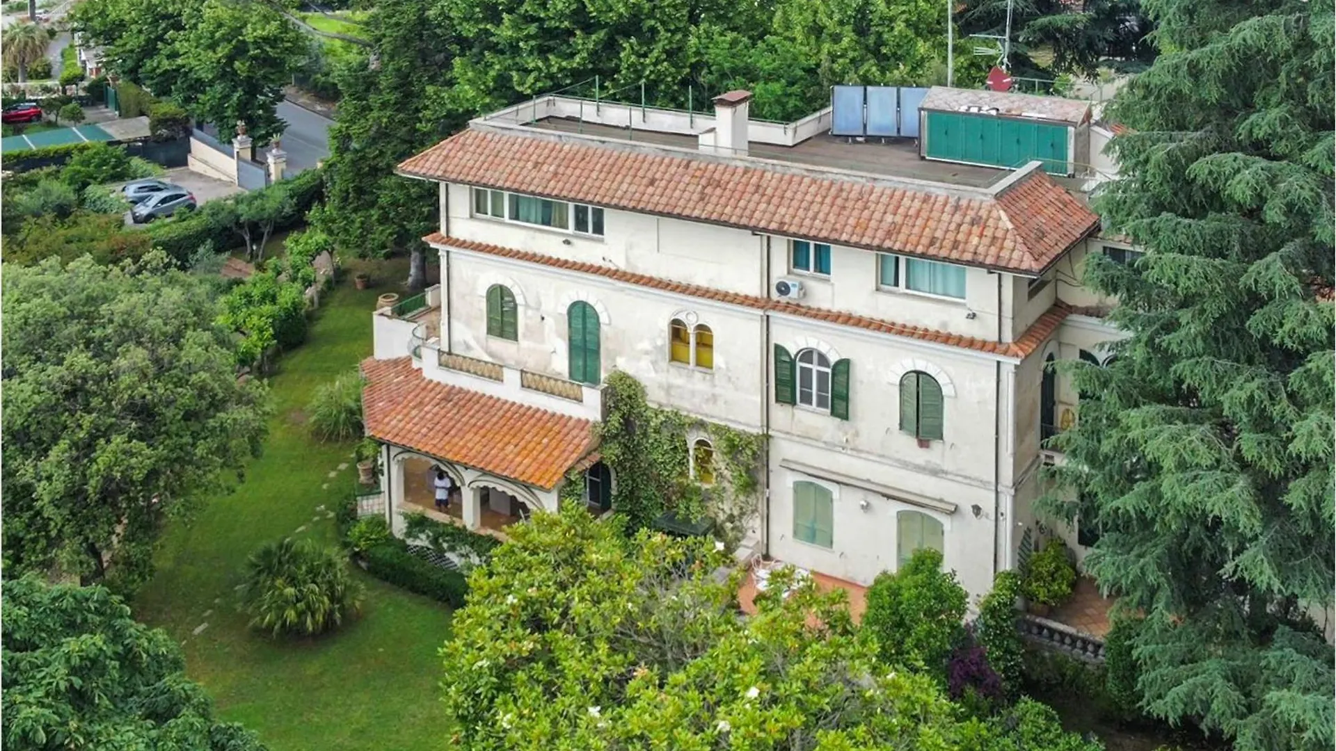 5 Bedroom Stunning Home In Grottaferrata Italy